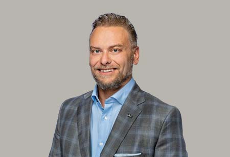 Nick Goraczkowski, iLending | Auto Business Outlook | Top Car Refinancing Services
